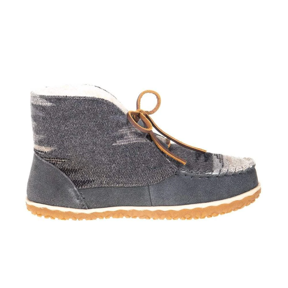 Women's Minnetonka Torrey Grey Casual 7 Women's Minnetonka Torrey Grey Casual - Image 5